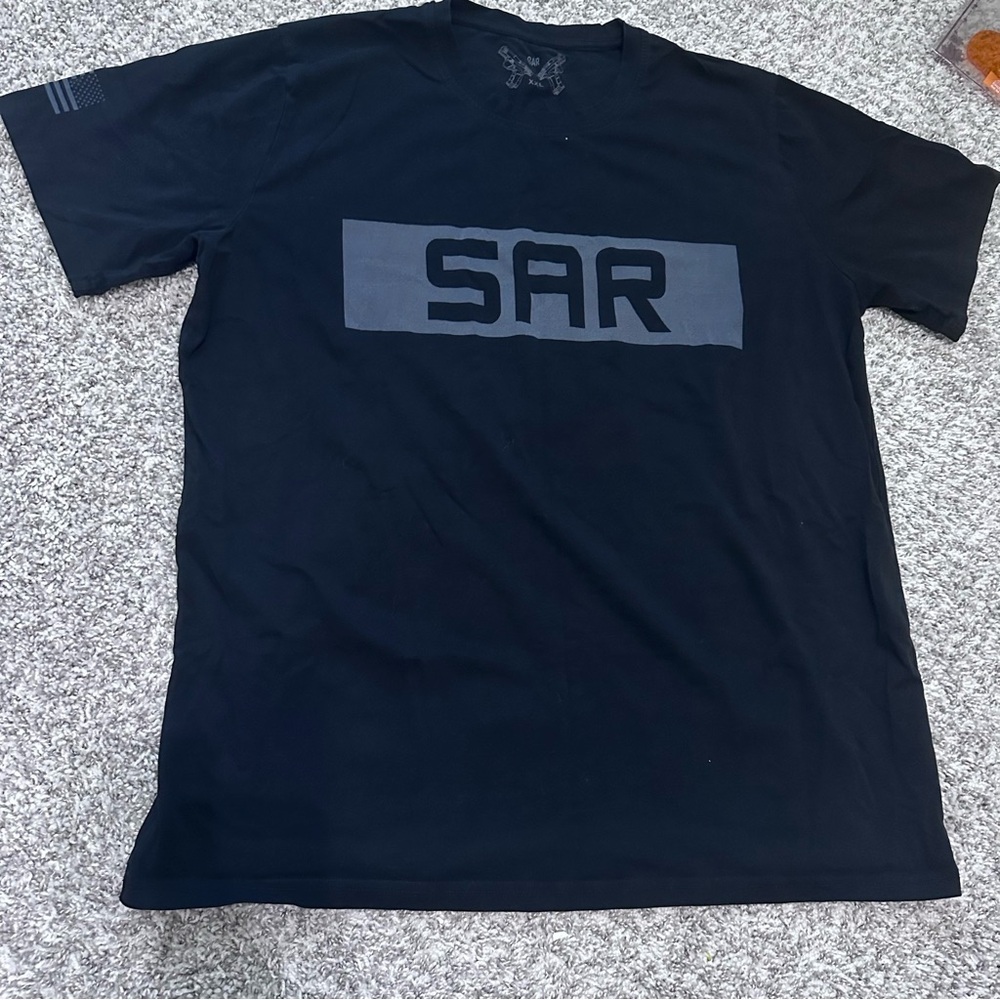 SAR USA black t shirt